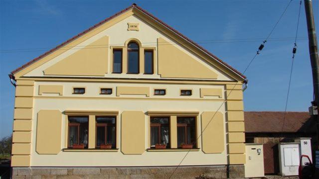 Pension Smetanuv Statek Hradec Králové Extérieur photo